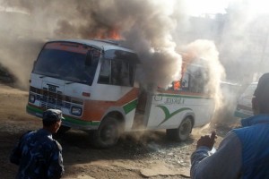 Pro_ktm_ Banda ma bus jaldhai ratnapark ma (1)
